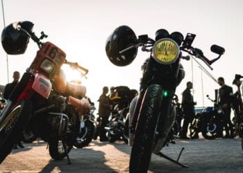 Strengere regels voor motorrijders en wielerclubs tijdens Pasen