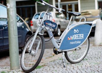 Bus vol gestolen e-bikes op A4