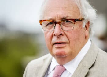 Sportjournalist Mart Smeets : “De Olympische Spelen moeten draaien om de sporters, niet om de sponsoren”