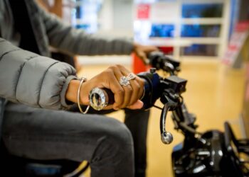 Stoned op de scooter ‘heel gewoon’: “Dat is toch niet zo gevaarlijk”