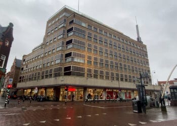 Niet iedereen blij met luxe appartementen in oud V&D-pand: “Liever een zwembad”