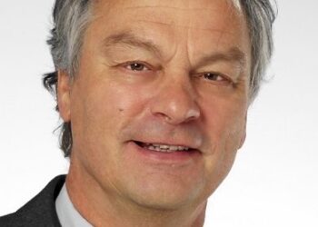 Oud-burgemeester Bernt Schneiders: “Ik wens de gemeenteraad toch niet toe dat ze straks met 16 partijen zitten”