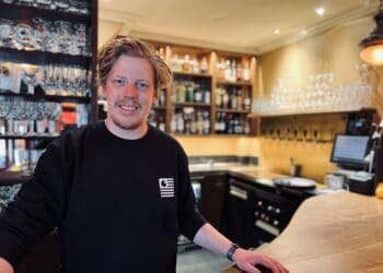 Woningen en Ibizatrips: Haarlemse horeca haalt alles uit de kast tegen personeelstekort