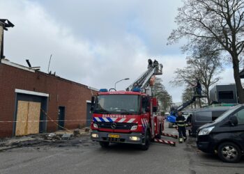 Hennepplantage aangetroffen bij brand Waarderpolder, verdachte aangehouden