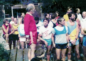 Hardloopgroep de Bappers viert 70-jarig jubileum: “Jan (84) rent nog steeds voorop”