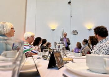 Kerken vertellen geen Jezus-verhalen, maar luisteren naar de mensen