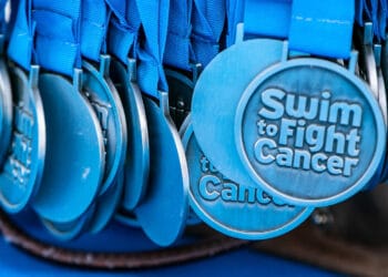 Aanmelden voor Swim to Fight Cancer 2022 nu geopend: “Getraind of niet, iedereen kan meedoen”