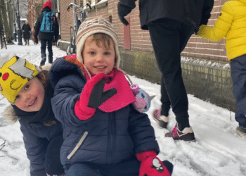Haarlem ontwaakt in witte stad: sneeuw leidt niet tot problemen in regio