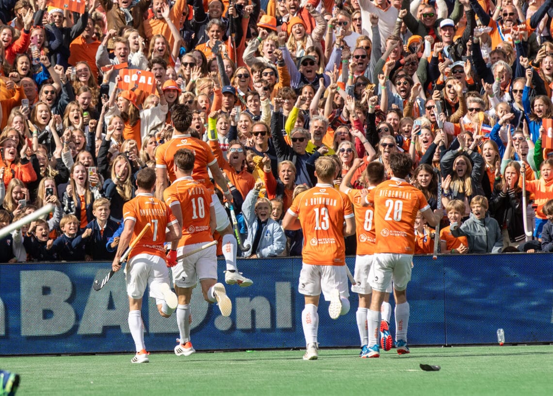 Euforische stemming in Bloemendaal: Heren 1 prolongeert landstitel