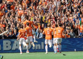 Euforische stemming in Bloemendaal: Heren 1 prolongeert landstitel