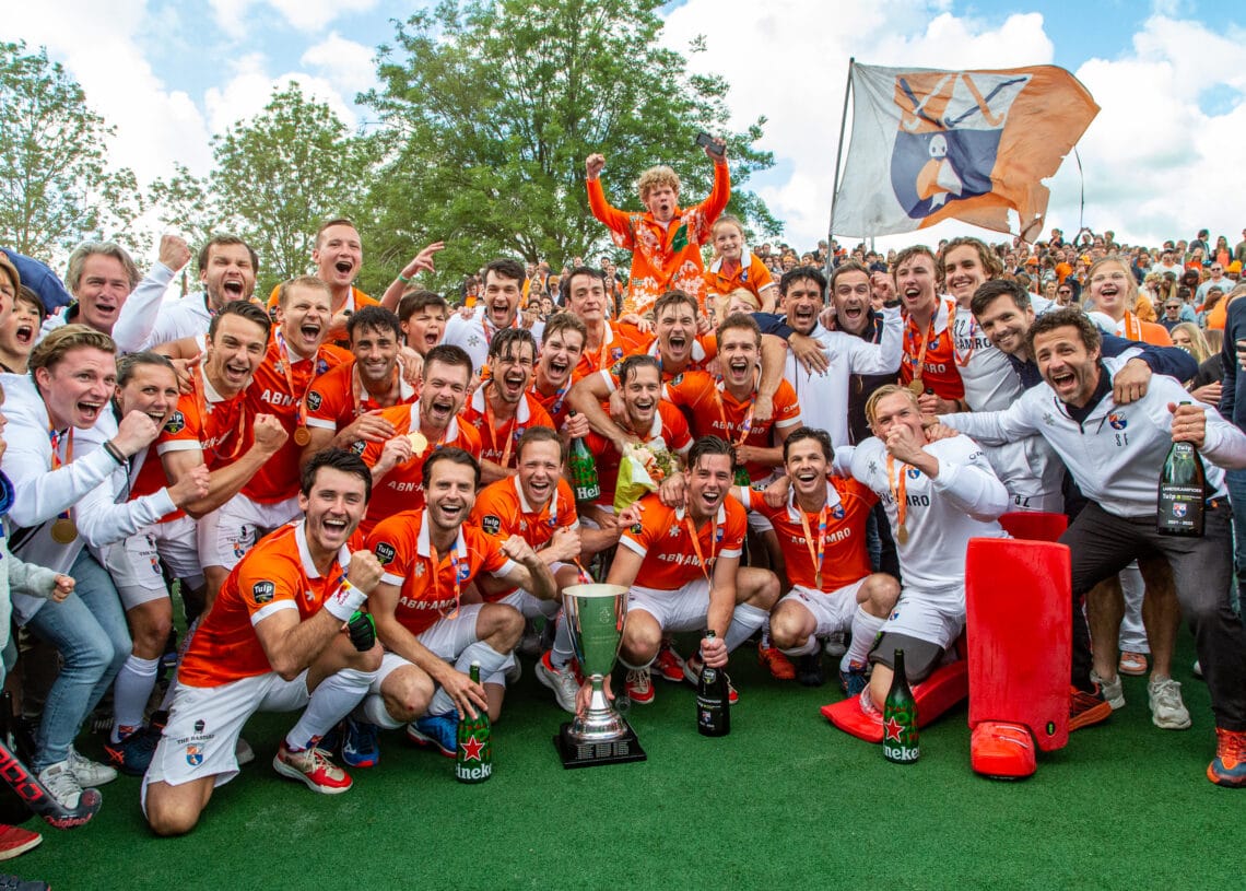 Euforische stemming in Bloemendaal: Heren 1 prolongeert landstitel