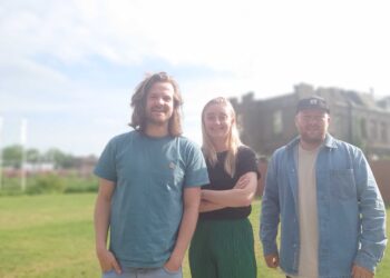 Drie Haarlemmers nemen het heft in eigen hand: “De nacht sterft hier uit”