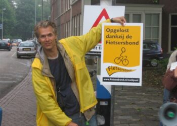 Voorzitter Fietsersbond Haarlem: “Jaarlijks 2400 fietsers in ziekenhuis door fietspaaltjes, waarvan 1500 ernstig gewond”