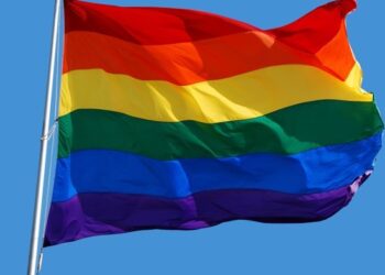 Oproep aan iedereen om alert te zijn nu anti-LHBTQI+ geweld toeneemt: “Met ons kleine groepje kan je niet de hele maatschappij veranderen”