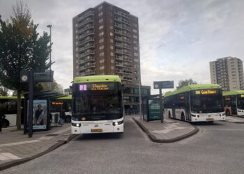 Verschraling van het ov wegens personeelstekort: “Niemand krijgt dit op de rails”