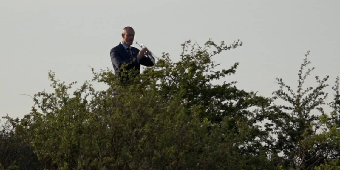 Dodenherdenking op de  Eerebegraafplaats Bloemendaal