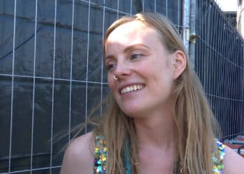 Ninsa op Veerplas Festival 2023: “Onwijs warm, maar aan het einde stond het veld vol”