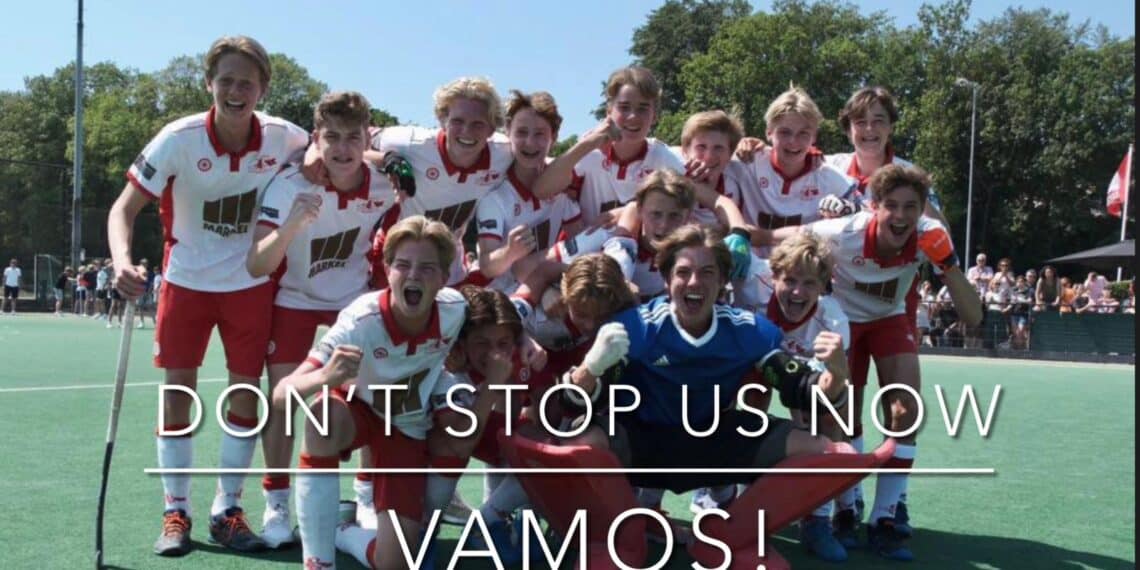 Jeugdteam Rood-Wit maakt zich op voor halve finale landstitel: “Als klein broertje van Bloemendaal is dat echt bijzonder”