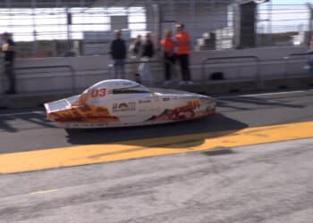 Brunel Solar Team test nieuwe zonneauto op Circuit Zandvoort: “Dit is écht een goede oefening”