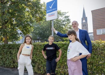 Speelplaats Teylerplein voortaan rookvrij: “Vooral veel afval van sigaretten te zien”
