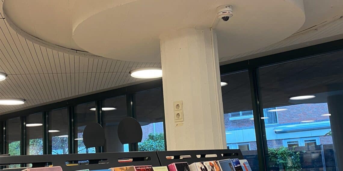 foto van camera door Haarlem105