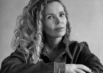 Auteur Roxane van Iperen komt naar Haarlem: ‘Ik ben maar een poppetje die een lijn uitlegt’