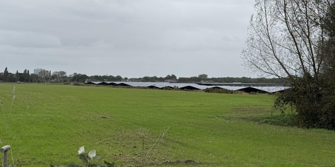 Zonnepark langs A9 moet duizenden huishoudens van stroom voorzien