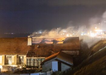 Grote brand bij Riche in Zandvoort: pand verloren, verdachte in beeld