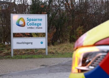 Toiletrolhouder in brand gestoken op Spaarne College