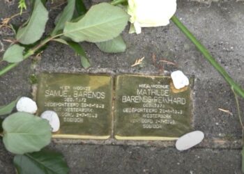 Actie voor meer struikelstenen in Haarlem: ‘Niet alleen bewustwording, maar ‘bewusthouding”