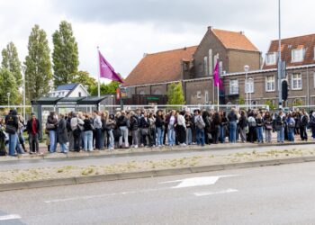 Burgemeester Wienen maant tot kalmte : ‘Geen incidenten in Haarlem bekend’