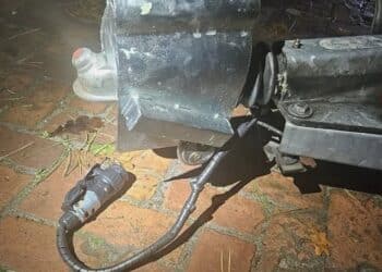 Twee mannen op heterdaad betrapt met gestolen aanhanger